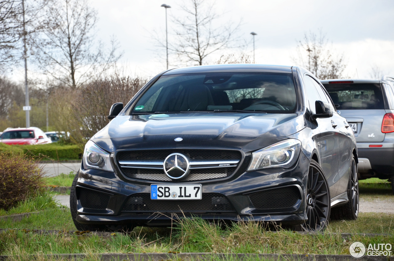 Mercedes-AMG CLA 45 Shooting Brake X117