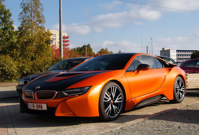 BMW i8