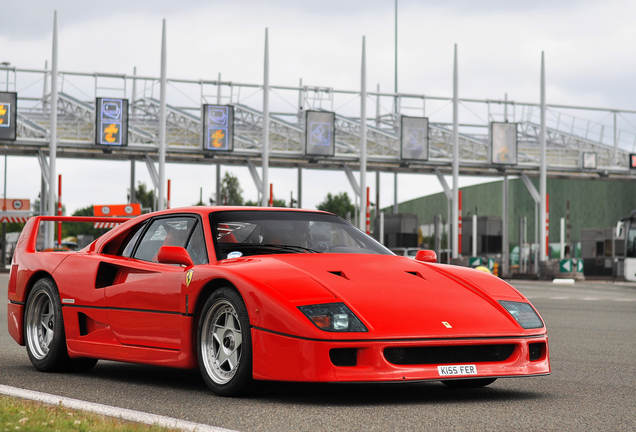 Ferrari F40