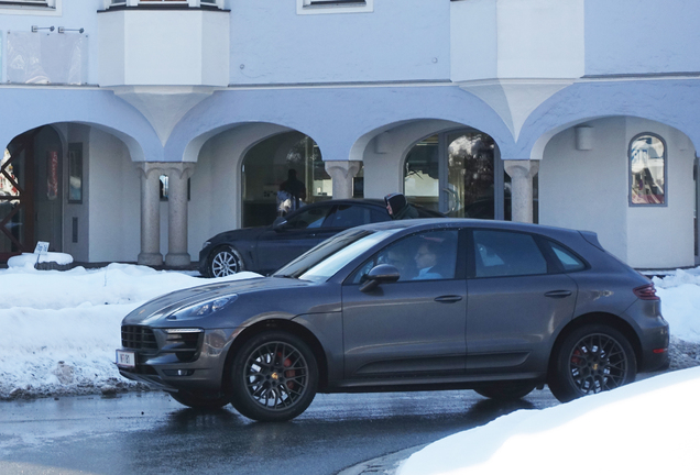 Porsche 95B Macan Turbo