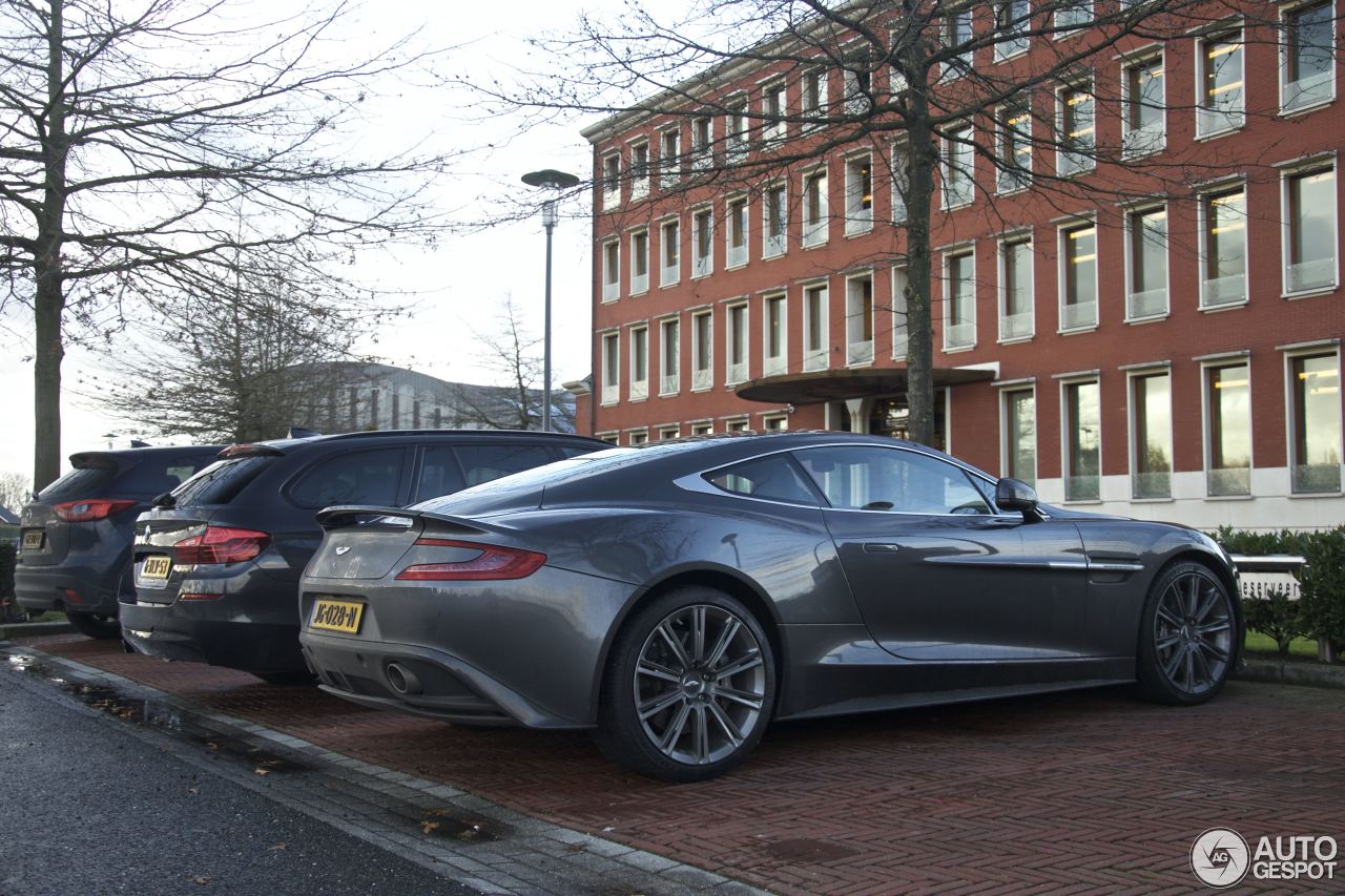 Aston Martin Vanquish 2013