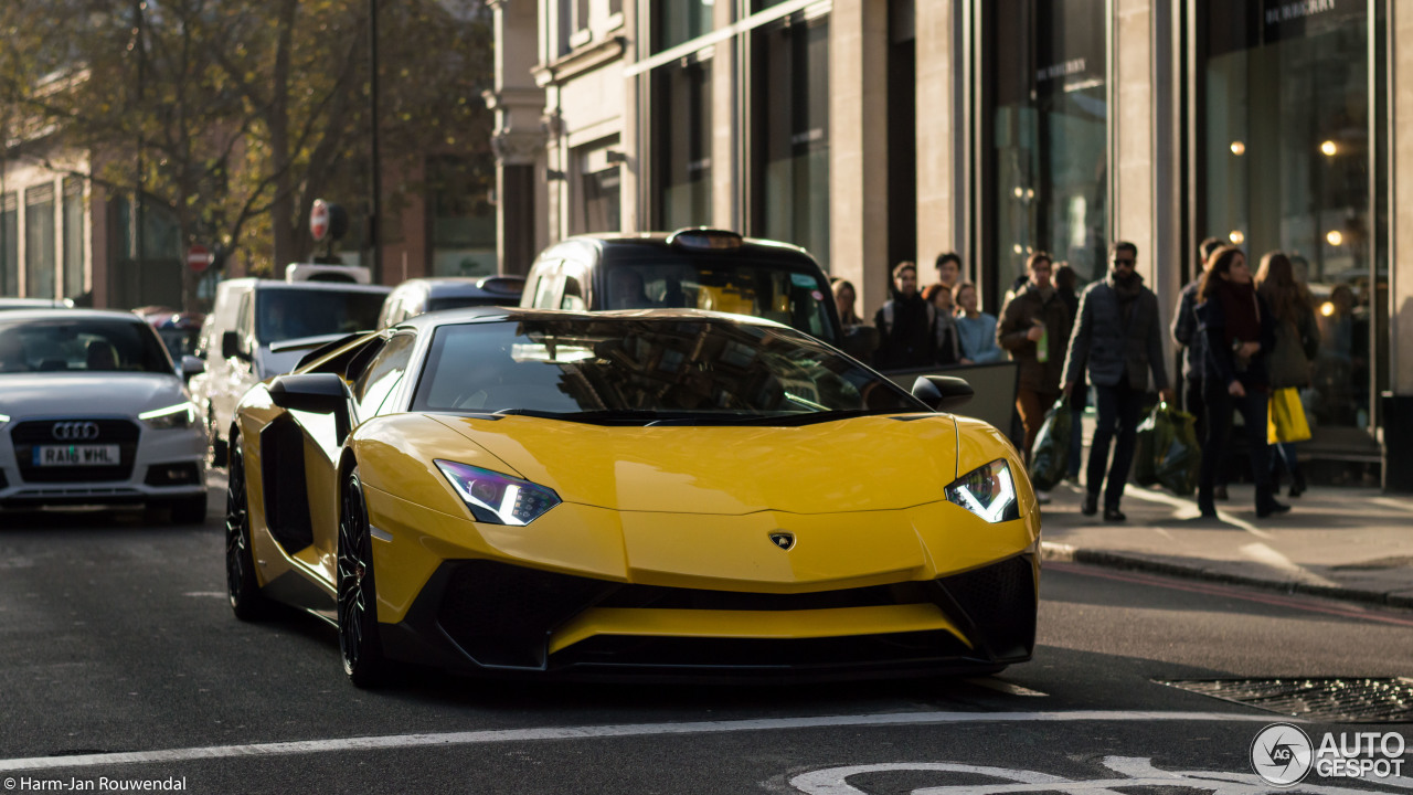 Lamborghini Aventador LP750-4 SuperVeloce Roadster