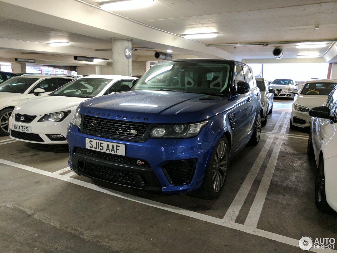 Land Rover Range Rover Sport SVR