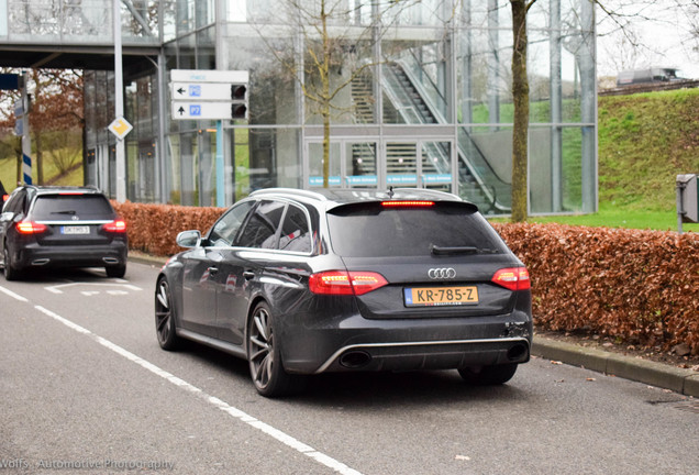 Audi RS4 Avant B8