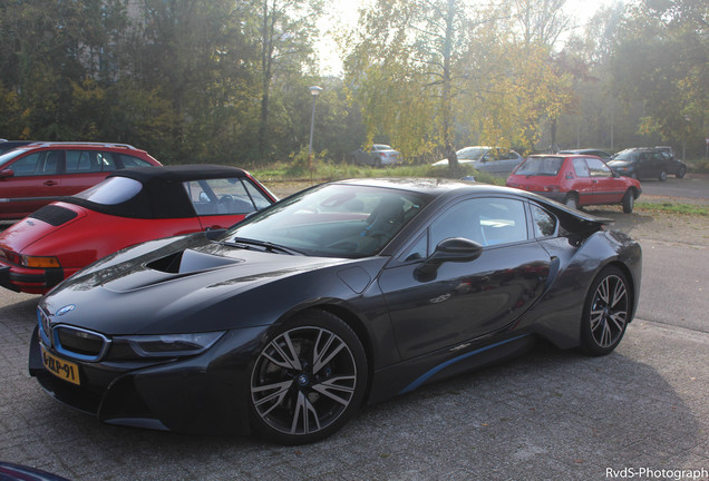 BMW i8