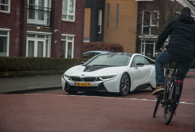 BMW i8