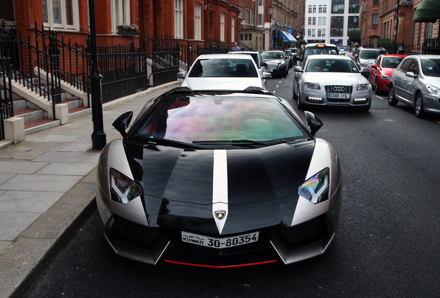 Lamborghini Aventador LP700-4 Roadster