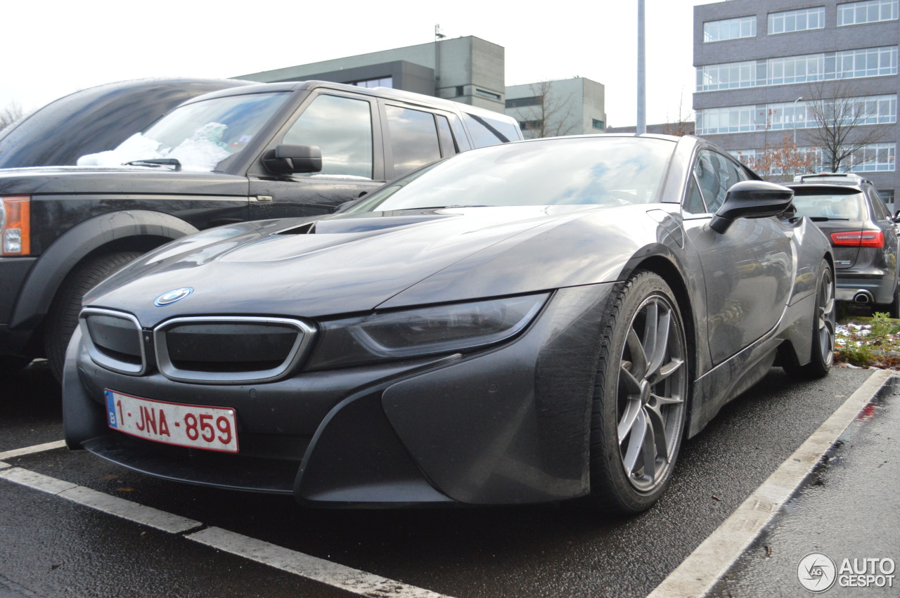 BMW i8