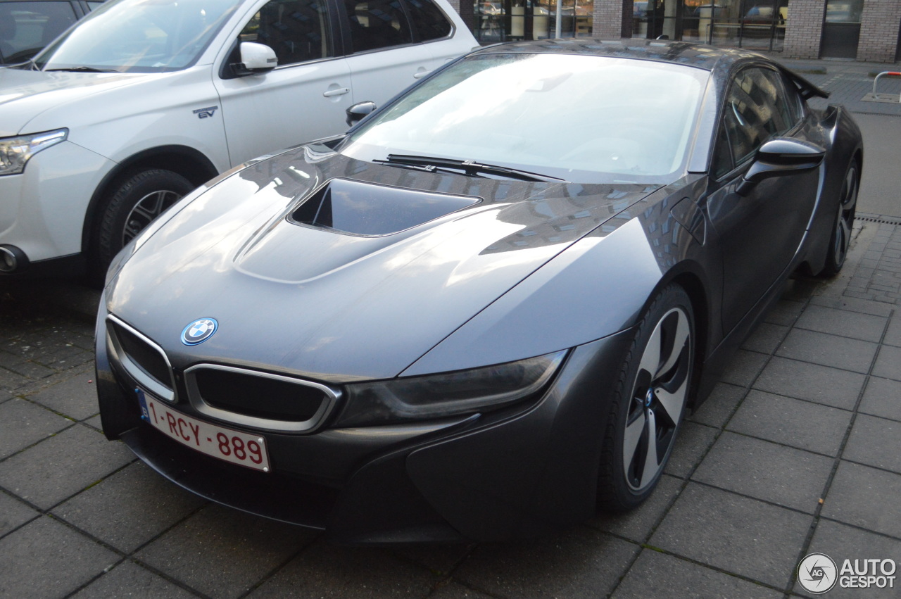 BMW i8