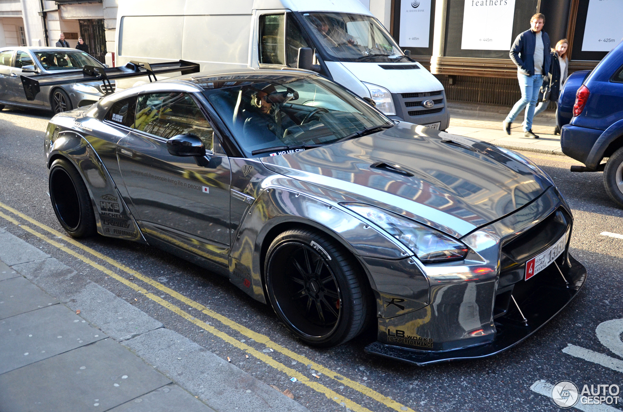 Nissan GT-R 2011 Liberty Walk Widebody