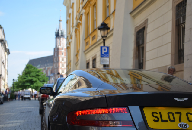 Aston Martin DB9