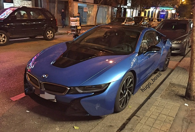 BMW i8