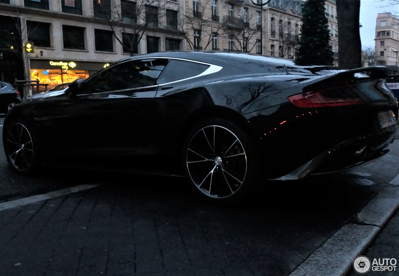 Aston Martin Vanquish 2013