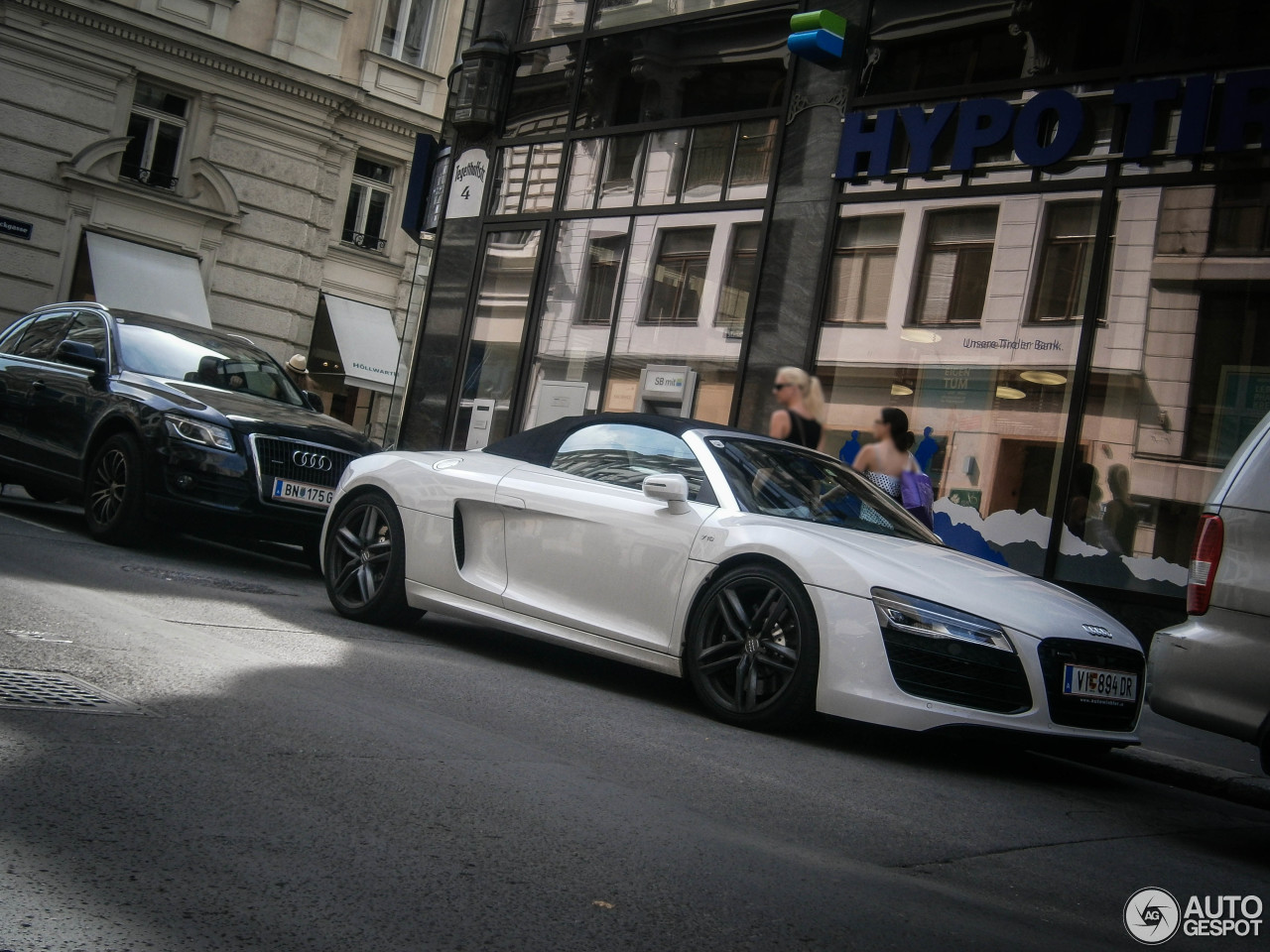 Audi R8 V10 Spyder 2013