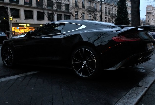 Aston Martin Vanquish 2013