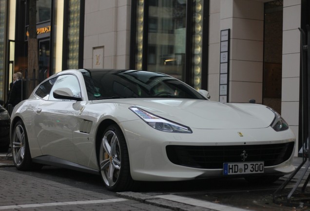 Ferrari GTC4Lusso