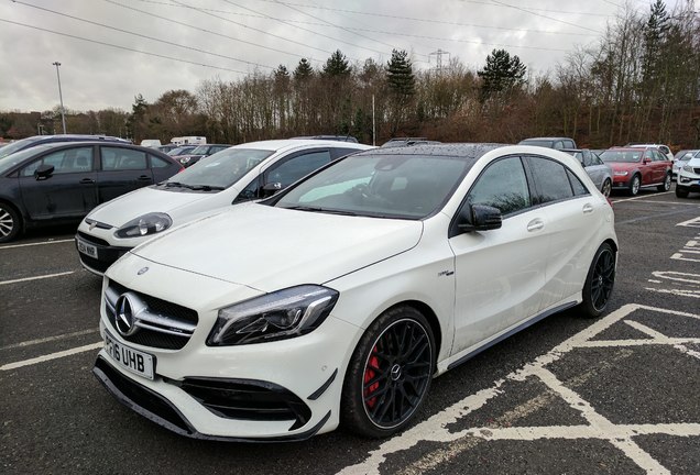 Mercedes-AMG A 45 W176 2015