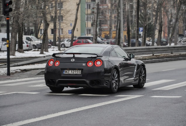 Nissan GT-R 2015