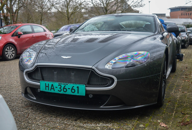 Aston Martin V12 Vantage S