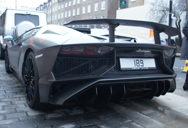 Lamborghini Aventador LP750-4 SuperVeloce Roadster