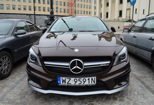 Mercedes-AMG CLA 45 Shooting Brake X117