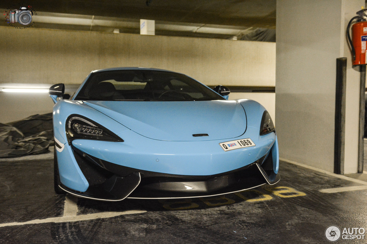 McLaren 570S