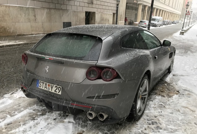 Ferrari GTC4Lusso