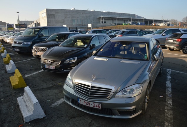 Mercedes-Benz S 63 AMG W221 2011