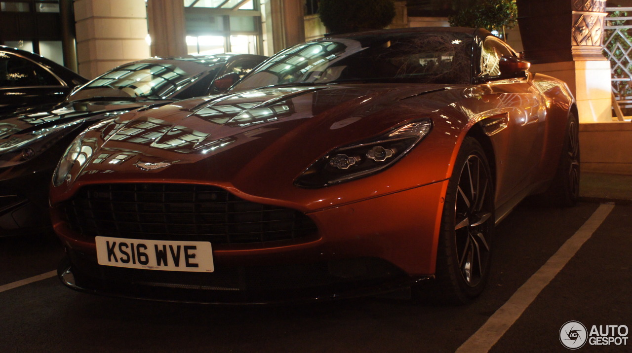 Aston Martin DB11