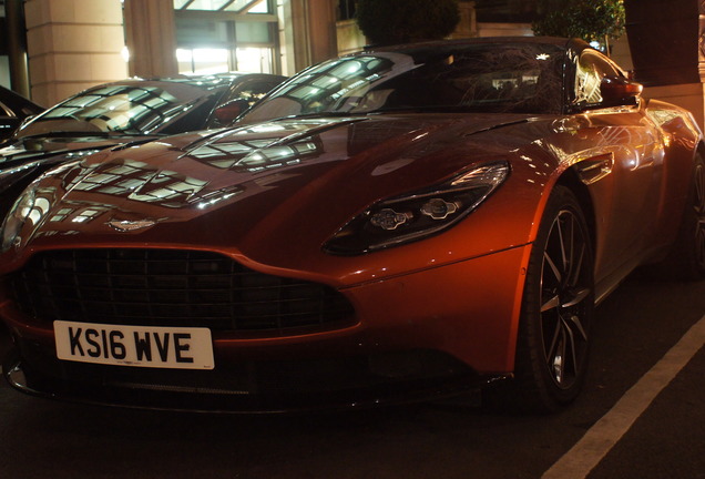 Aston Martin DB11