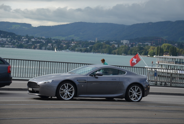 Aston Martin V8 Vantage