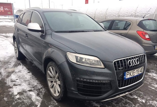 Audi Q7 V12 TDI