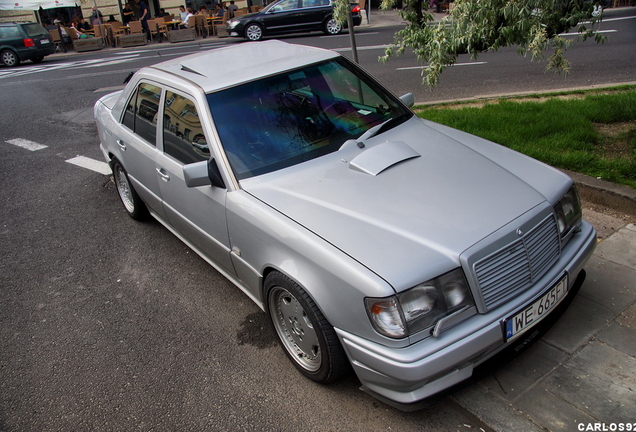 Mercedes-Benz AMG 300E 6.0 Hammer