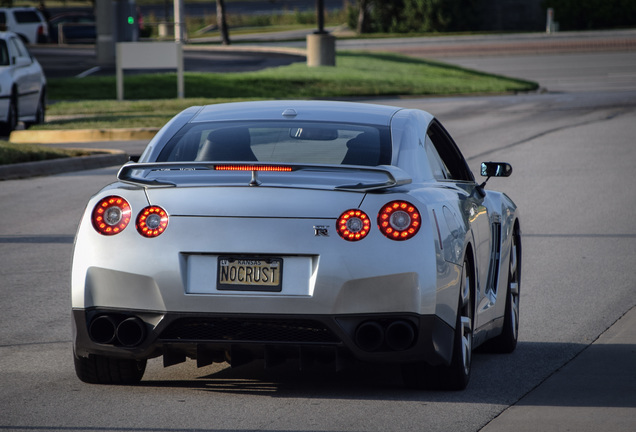 Nissan GT-R 2011