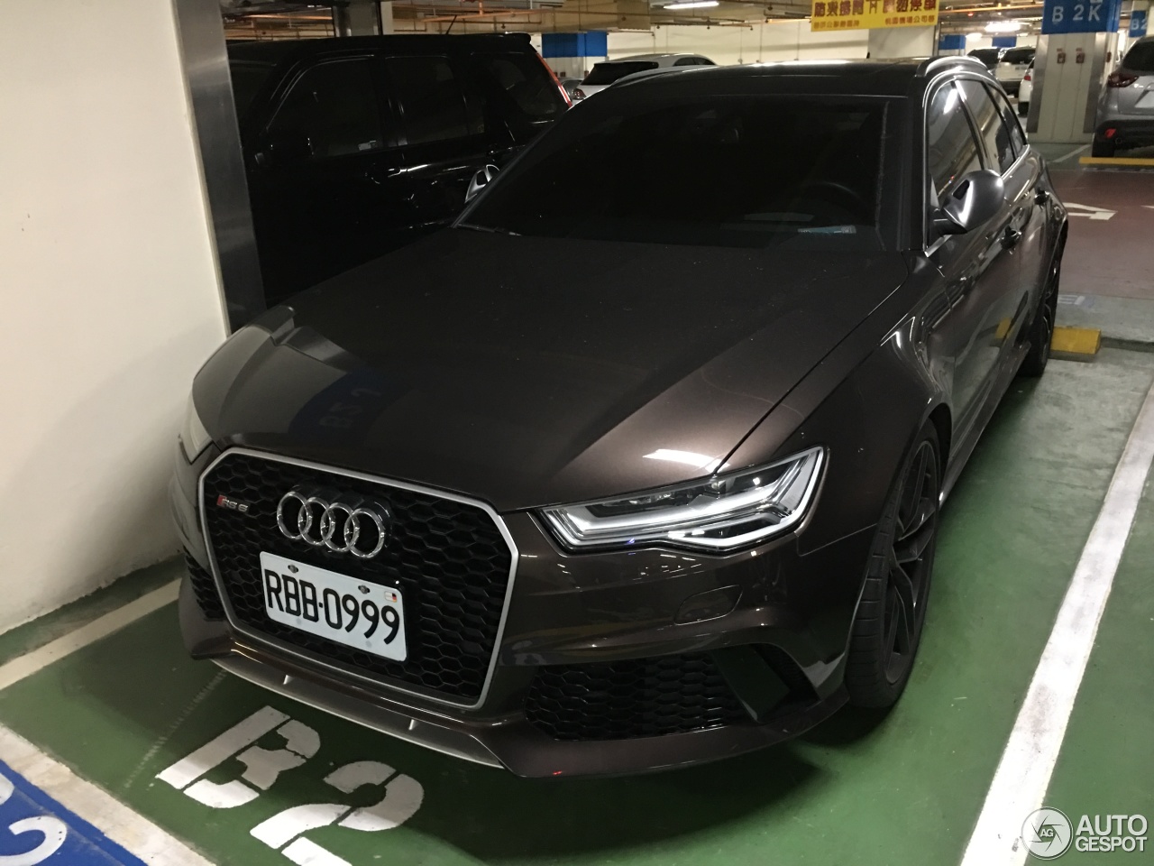 Audi RS6 Avant C7 2015