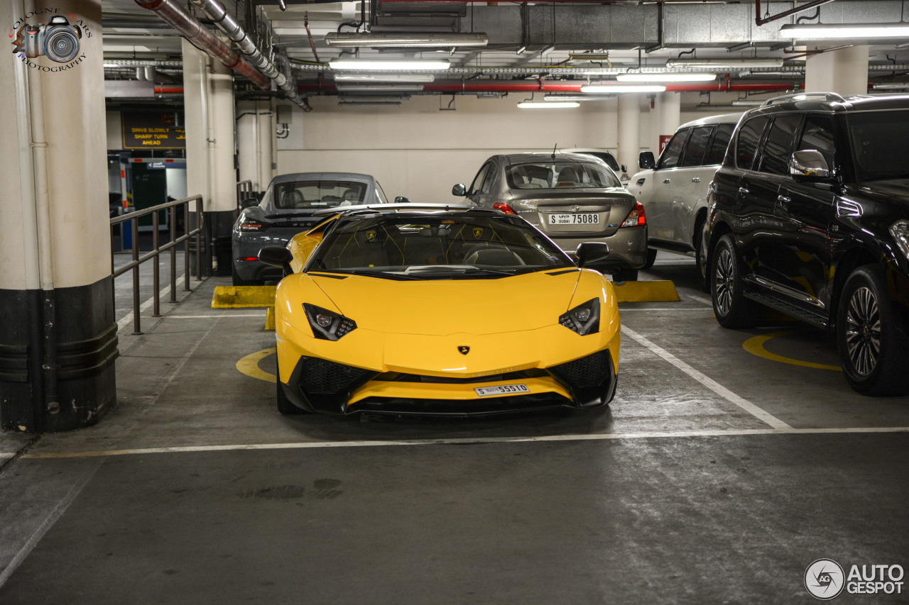 Lamborghini Aventador LP750-4 SuperVeloce Roadster