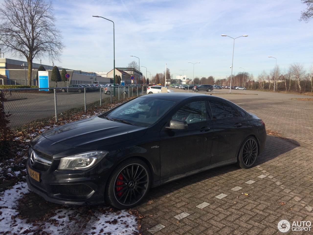 Mercedes-Benz CLA 45 AMG C117