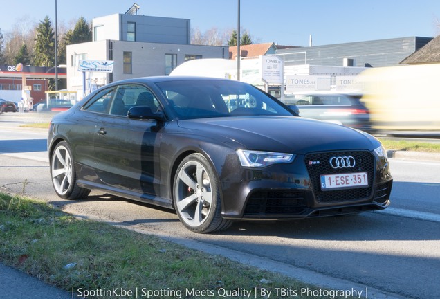 Audi RS5 B8 2012