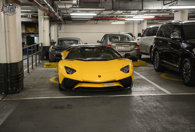 Lamborghini Aventador LP750-4 SuperVeloce Roadster