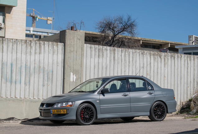 Mitsubishi Lancer Evolution VIII FQ