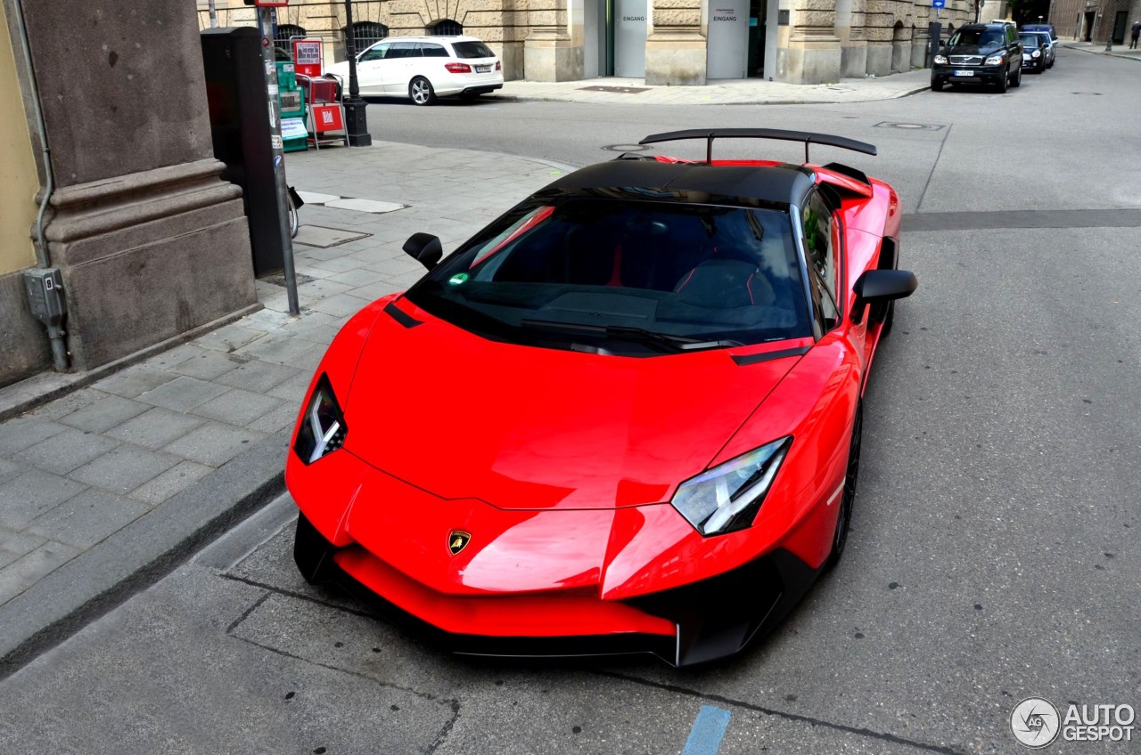 Lamborghini Aventador LP750-4 SuperVeloce Roadster