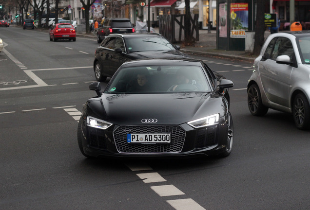 Audi R8 V10 Plus 2015