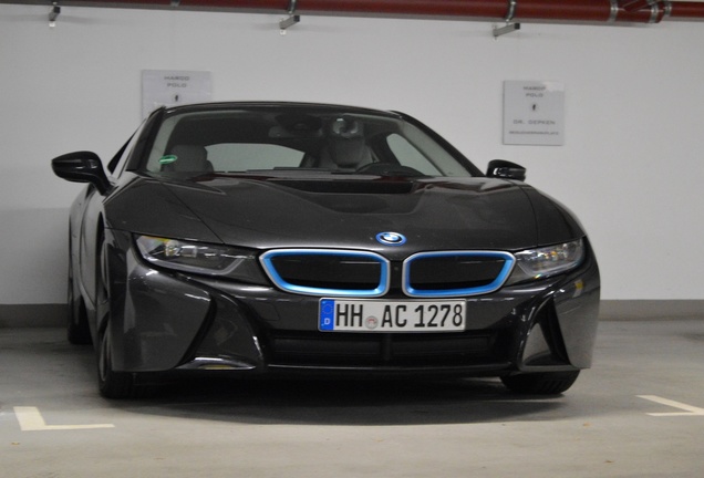 BMW i8