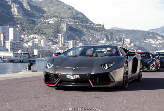 Lamborghini Aventador LP700-4 Roadster Pirelli Edition