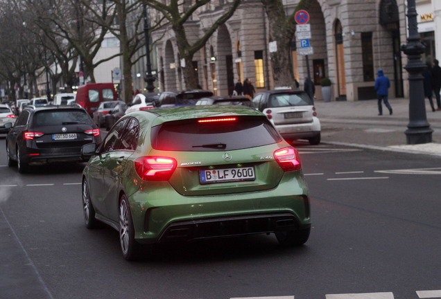 Mercedes-AMG A 45 W176 2015