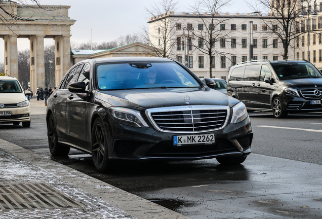 Mercedes-Benz S 63 AMG V222