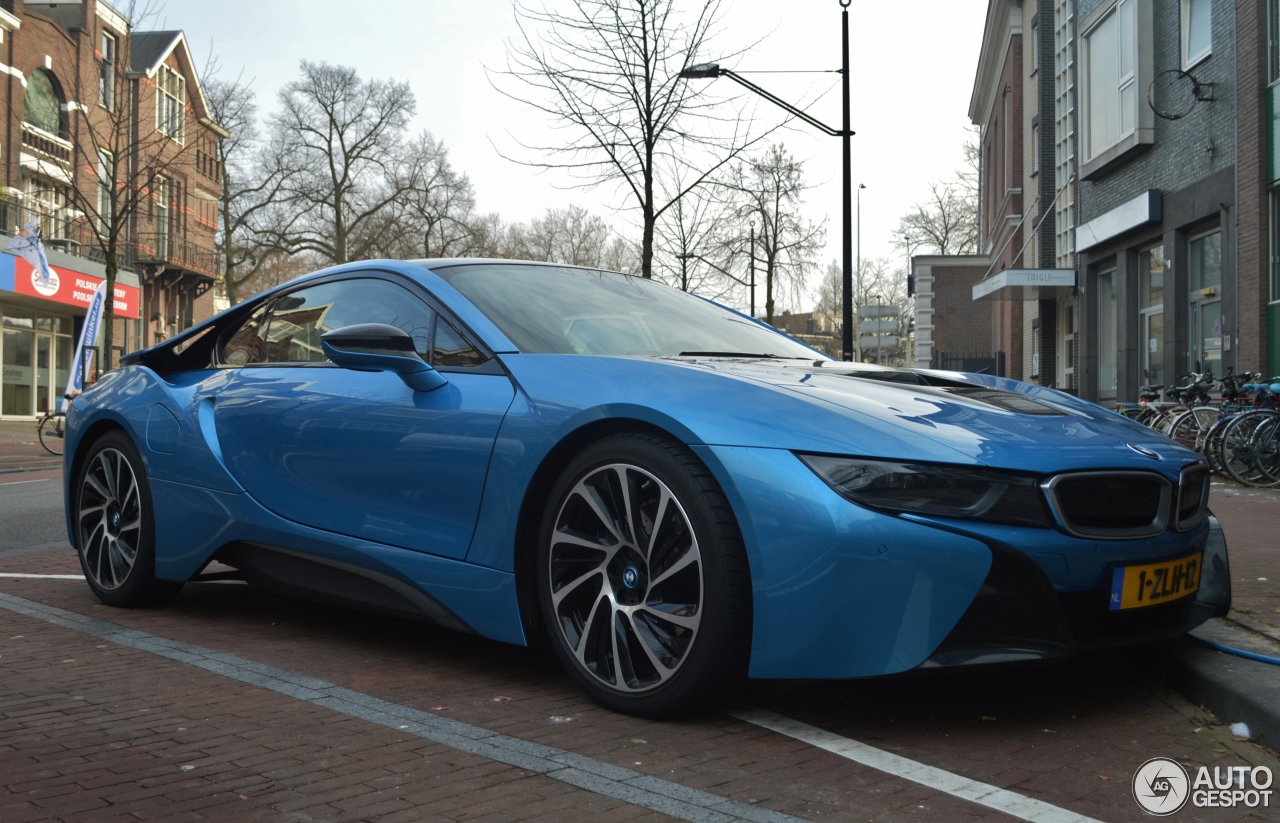 BMW i8