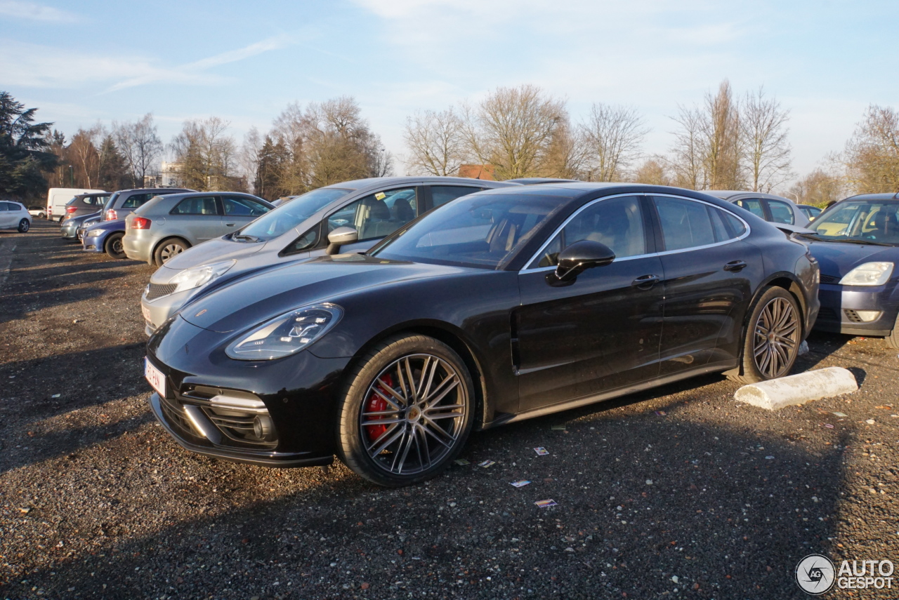 Porsche 971 Panamera Turbo