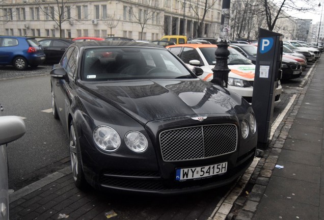 Bentley Flying Spur V8