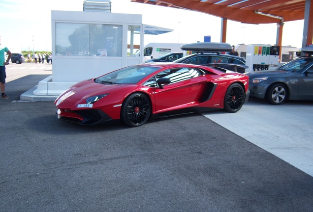 Lamborghini Aventador LP750-4 SuperVeloce